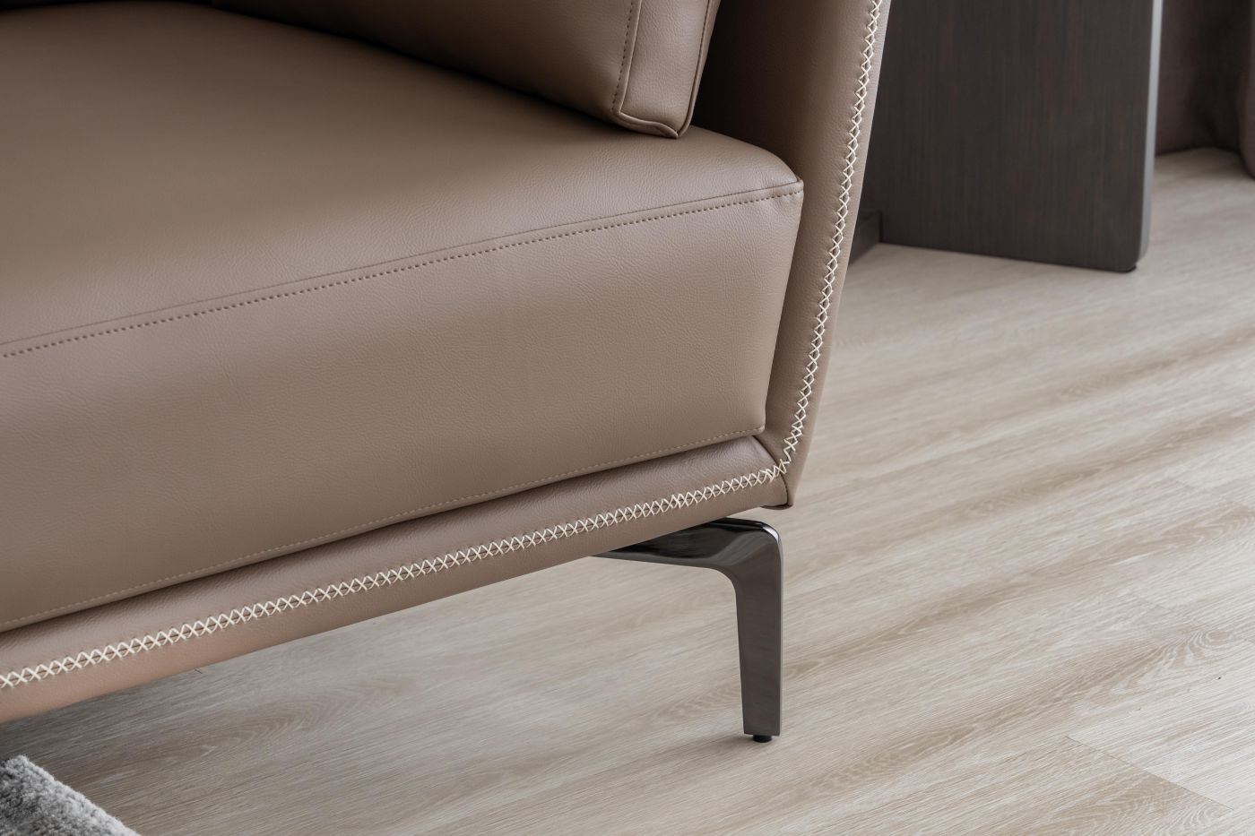 Dài 2.1m - da thật màu nâu